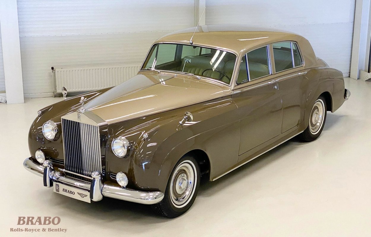 Rolls-Royce Silver Cloud II LHD Sand over Sable