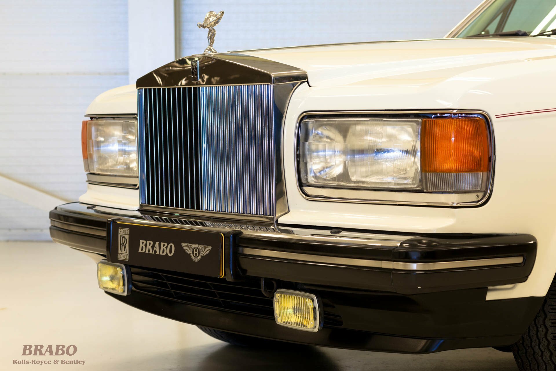 RollsRoyce Silver Spur bọc thép của công nương Diana giá bao nhiêu  Xe